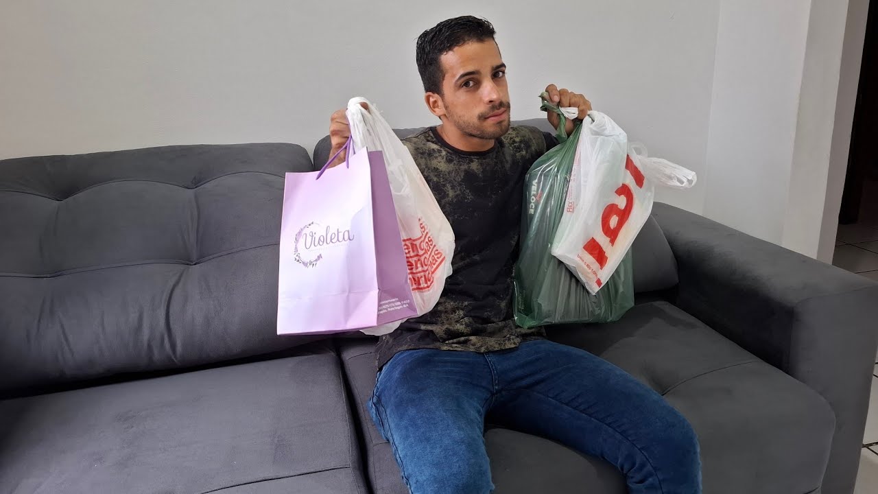 COMPREI TUDO QUE EU ESTAVA PRECISANDO/ FUI NO CENTRO DA CIDADE COMPRAR ALGUMAS COISAS