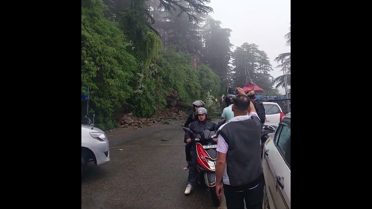 Vikas Nagar road band