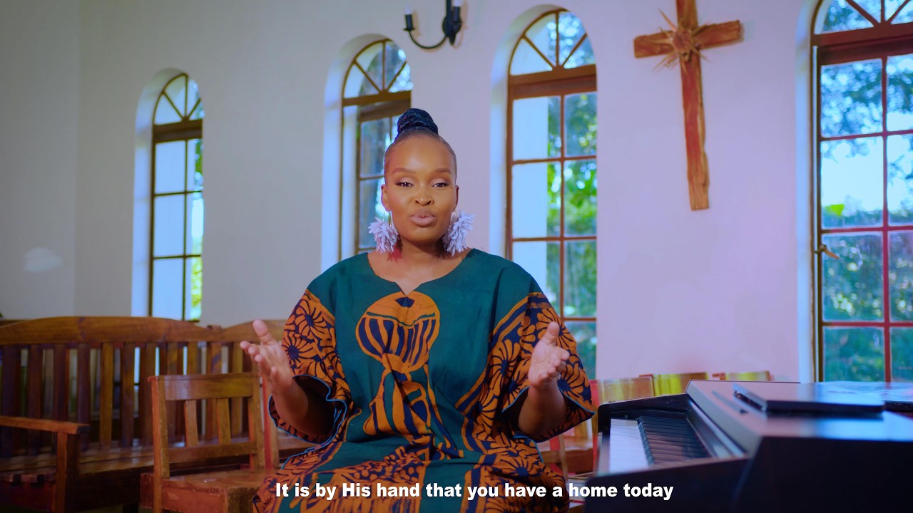 EVE BAHATI -NI KWA MIUJIZA ( Official Video)