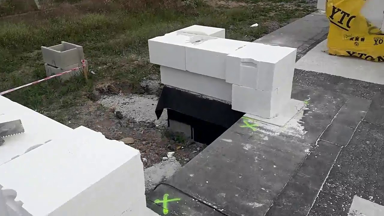 Hrubá stavba rodinného domu - Ytong 450 - 220m2 (2019)