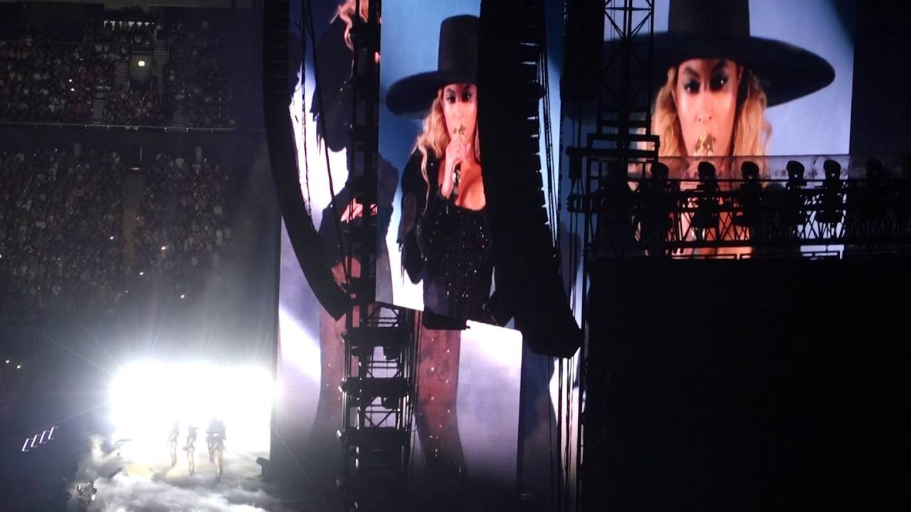 Beyonce@Friends arena: Intro & 
