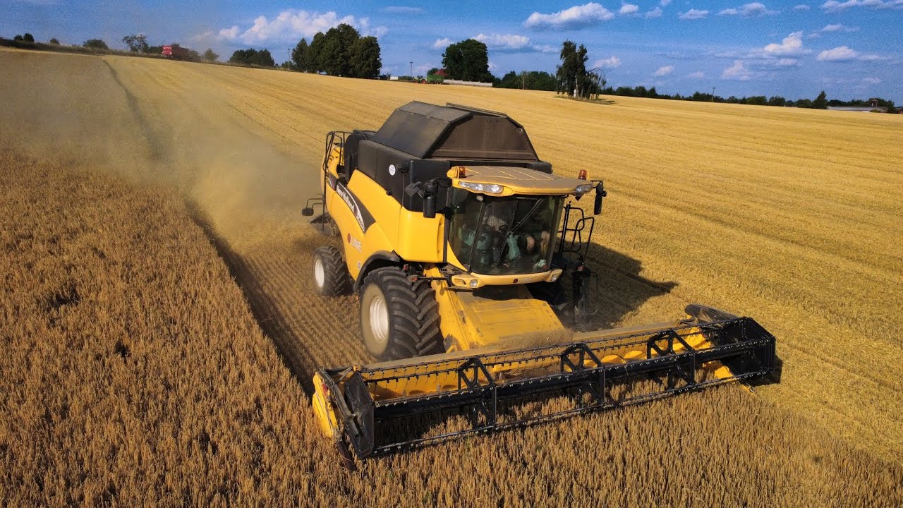 New Holland CX880 and Claas Axion 870. Dji mini 4k cinematic.