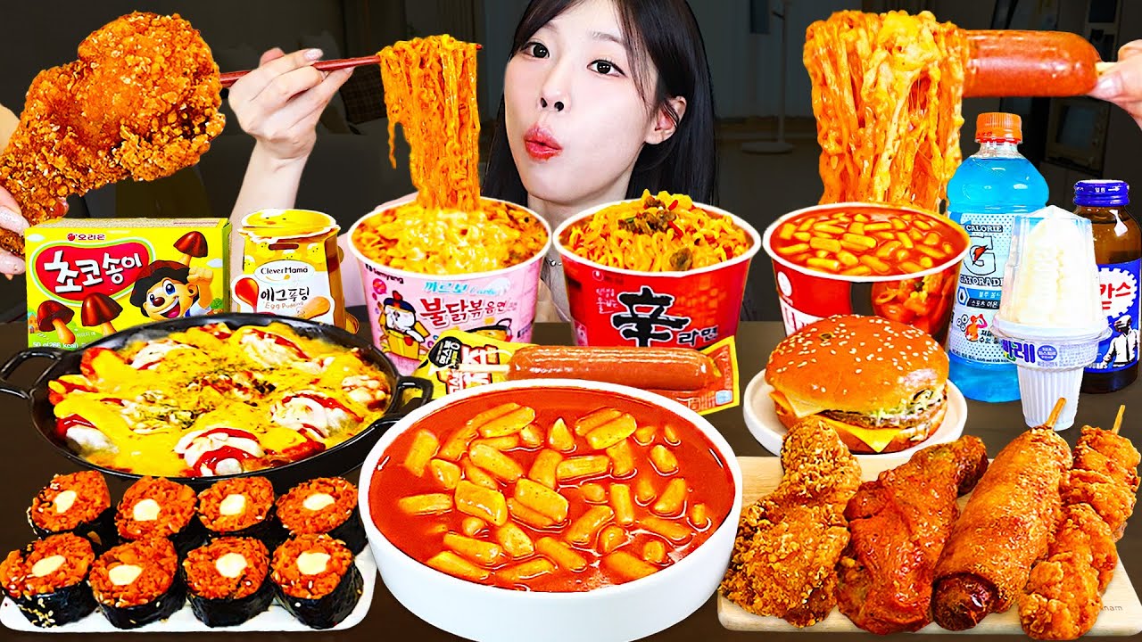 ASMR MUKBANG | Магазин у дома. Лапша на огне, курица на гриле, кимбап, хот-дог, токпокки, десерт.