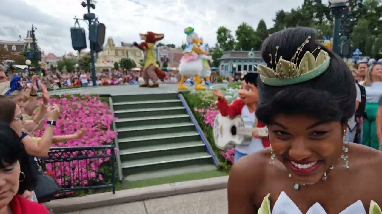 Revons ... et le monde s illumine - 15.07.2023 - #disneylandparis #disneyland #dlp