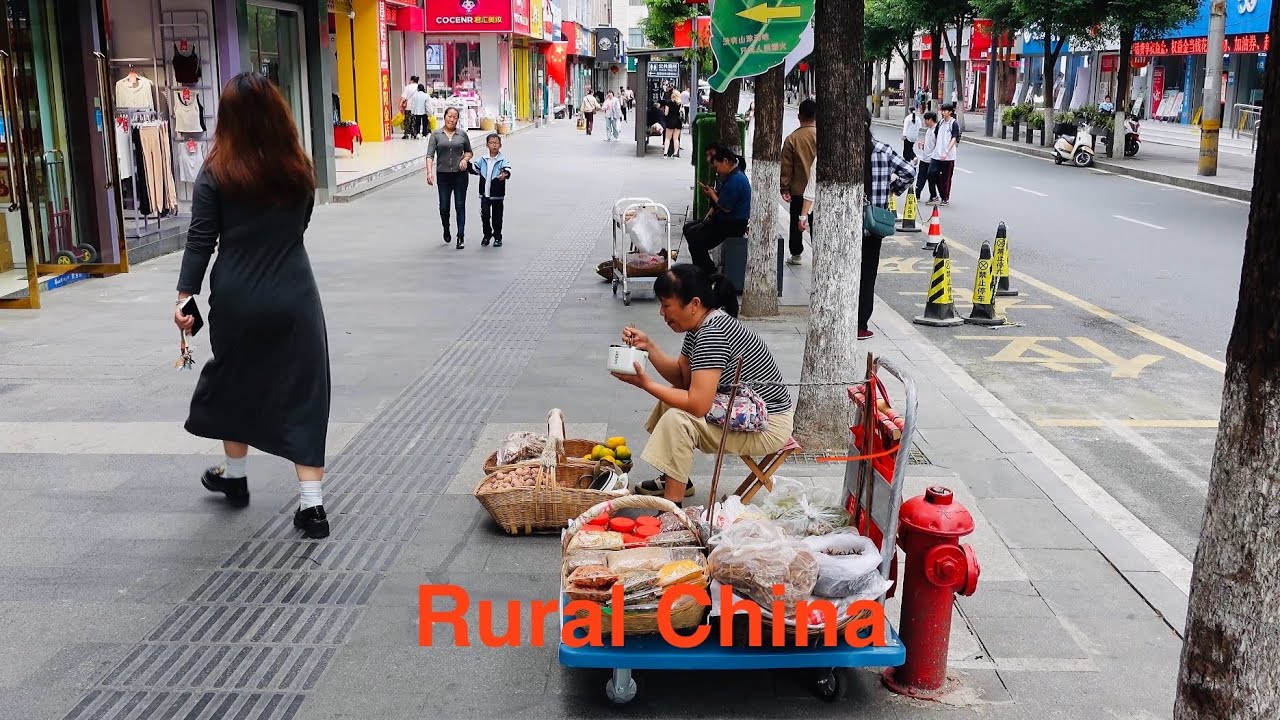 Exploring a Typical County Town in China | Real Life, No Filters 中國縣城の真實生活