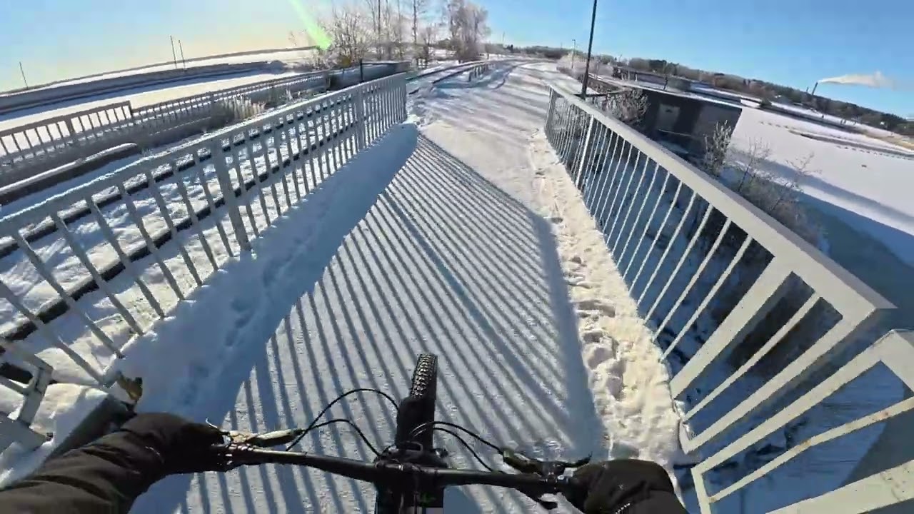 Frozen sea in Vaasa and riding around 