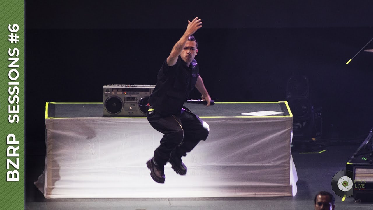 Trueno -  BZRP freestyle sessions #6  |  El último baile World Tour  ( Escenario GNP, Monterrey )