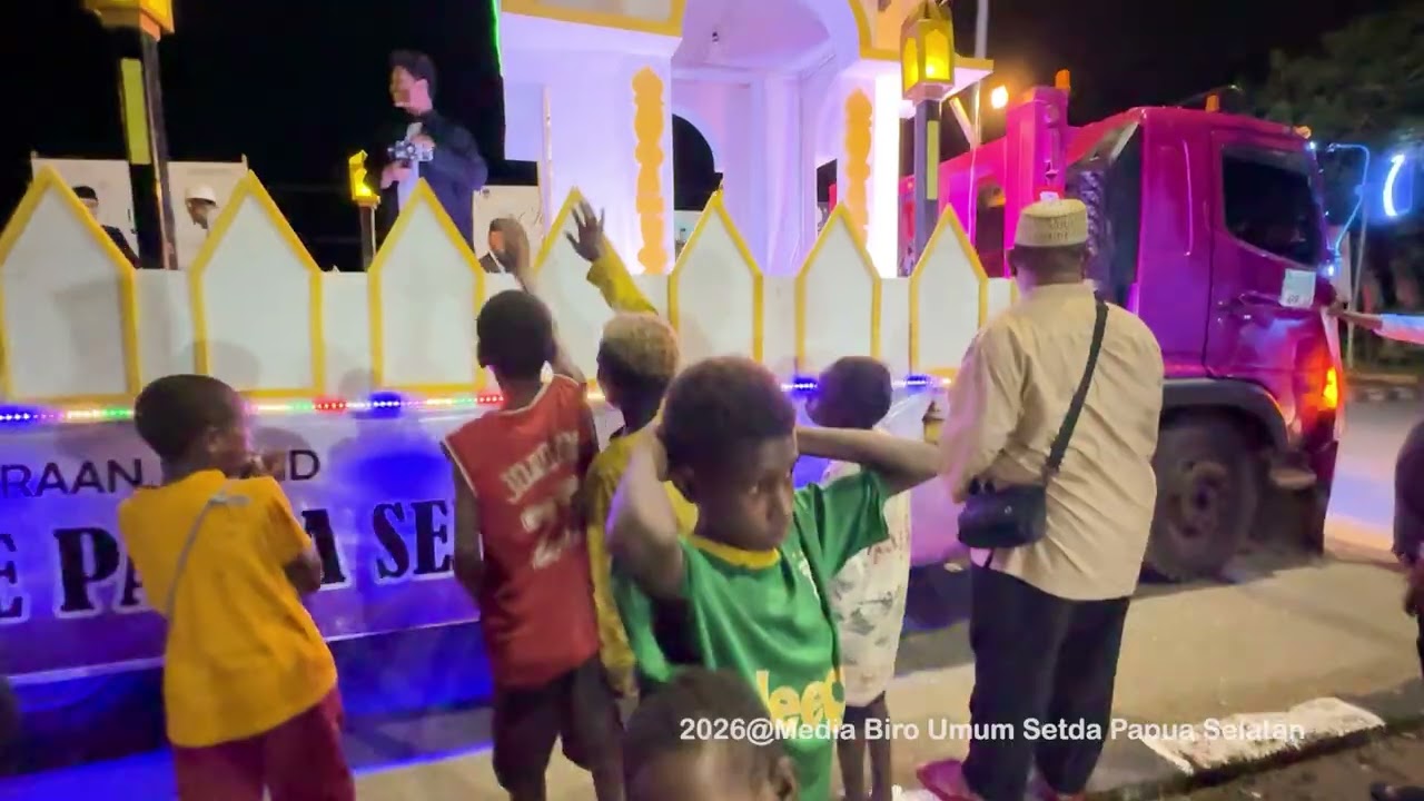 GEMA TAKBIR  DI MERAUKE, PEMPROV PAPUA SELATAN BERSAMA PHBI GELAR PAWAI KENDARAAN HIAS