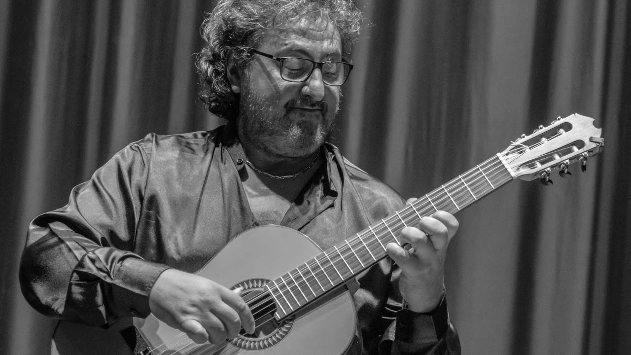 Aniello Desiderio - Povijest španjolske gitare