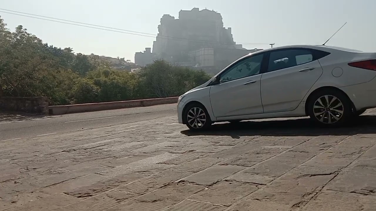 13-1-24 Mehrangarh road traffic Jodhpur #car#bike  #youtuber #Indian traffic