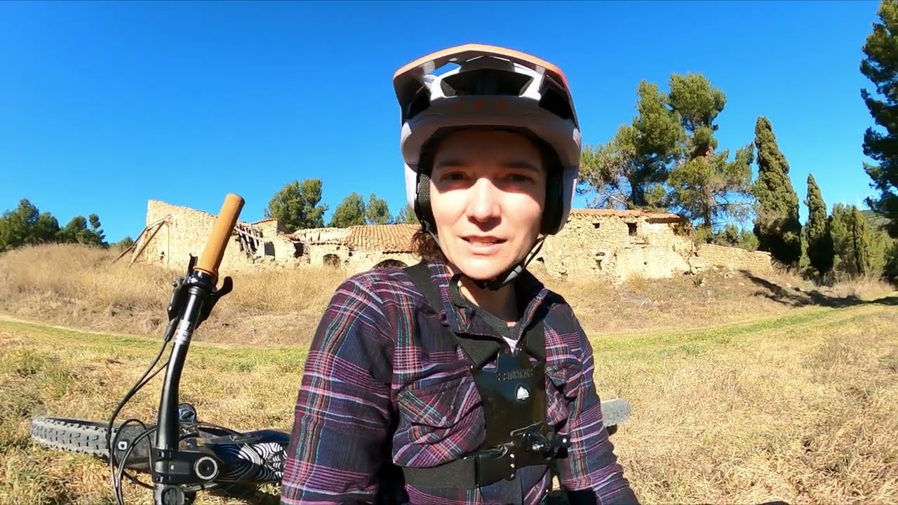 Enlazando ESTACAS  la senda 