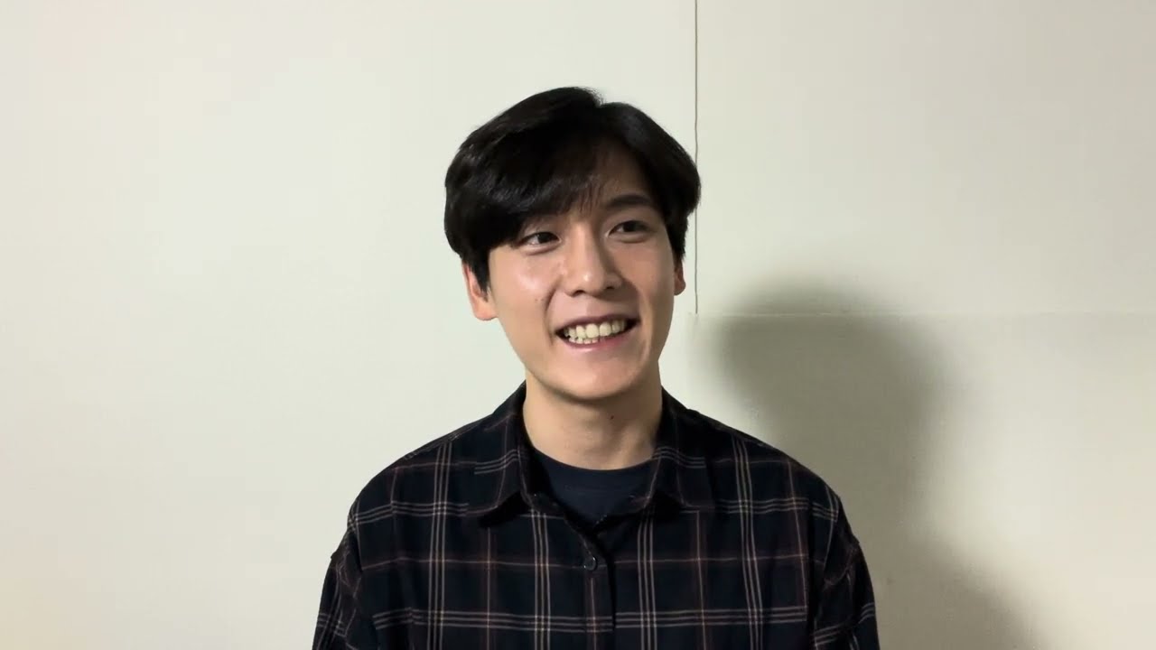 깨물면 과즙이 흐르는 - 황인찬