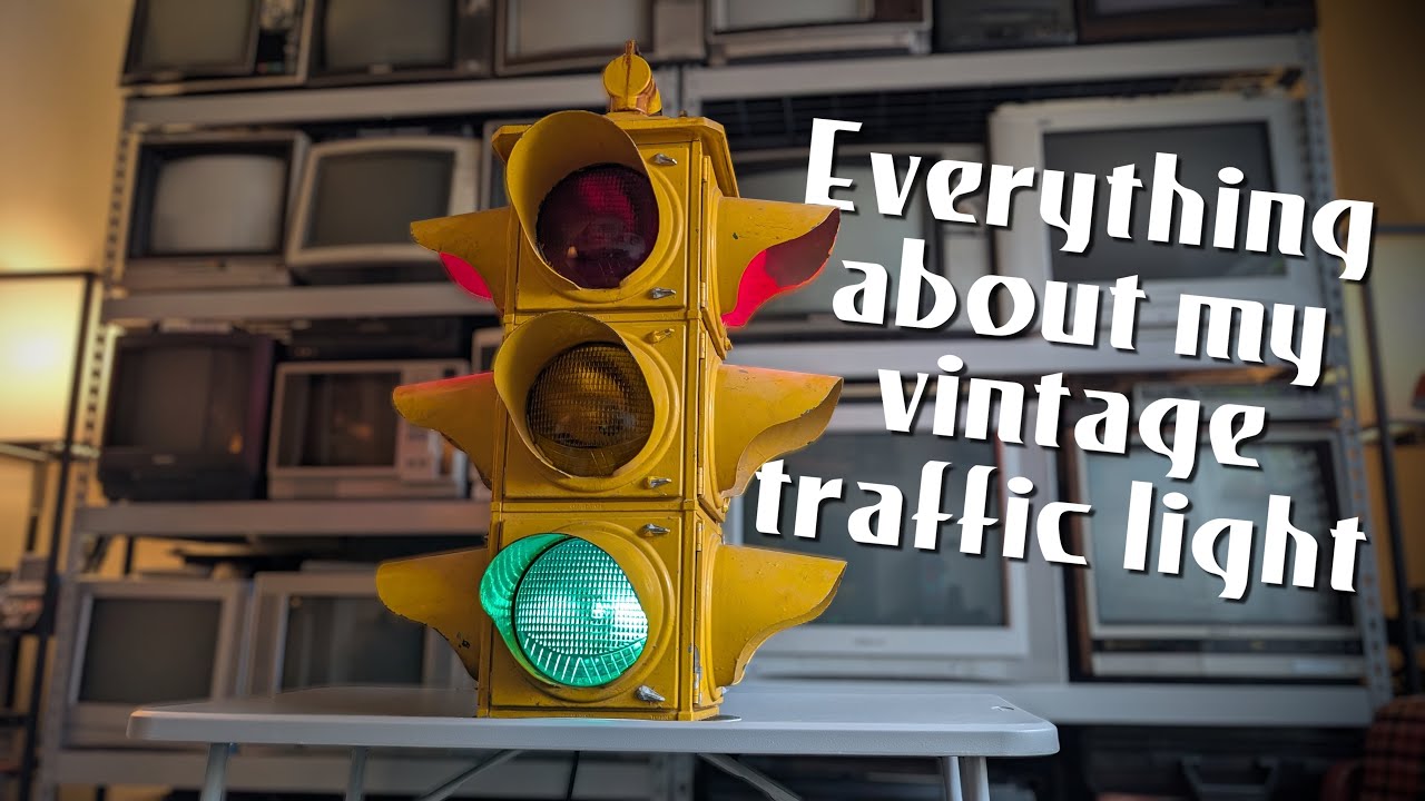 A close-up look at my 70+ year old traffic light
