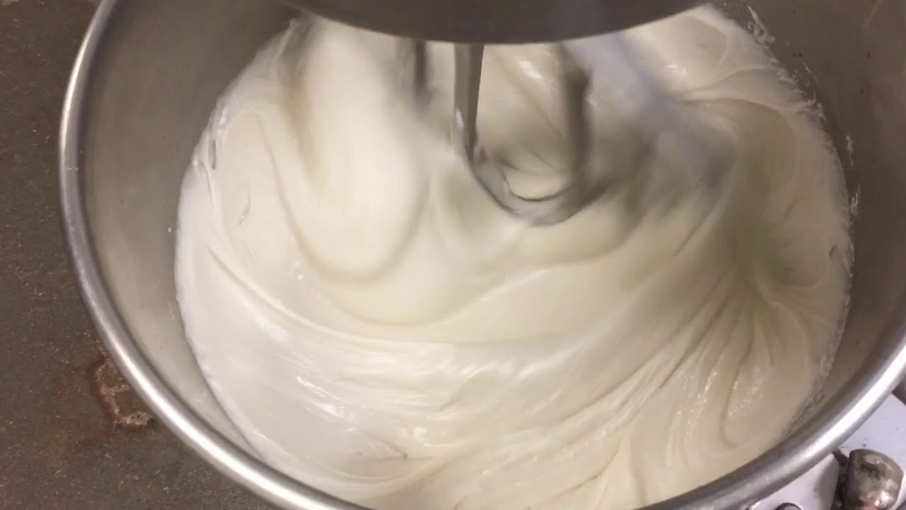 How to make White icing “Blanco” at the donut shop. Donut after hours!