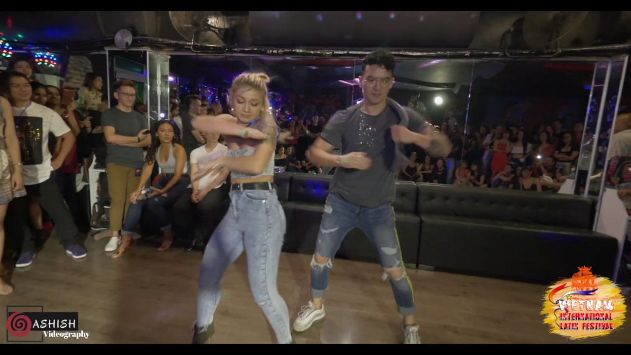 Ruben Lee & Jane - Demo Salsa @ Vietnam International Latin Festival 2019