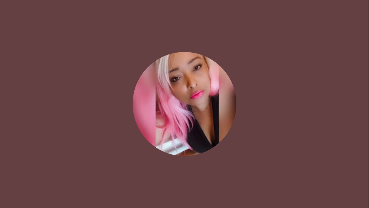 Santina Luvv is live! HAPPY FRIDAY & HAPPY VALENTINE’S DAY MY LUVS💝