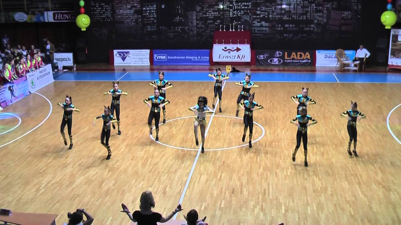 Moonlight - Főnix Rock and Roll SE - Serdülő nagyformáció 1.hely