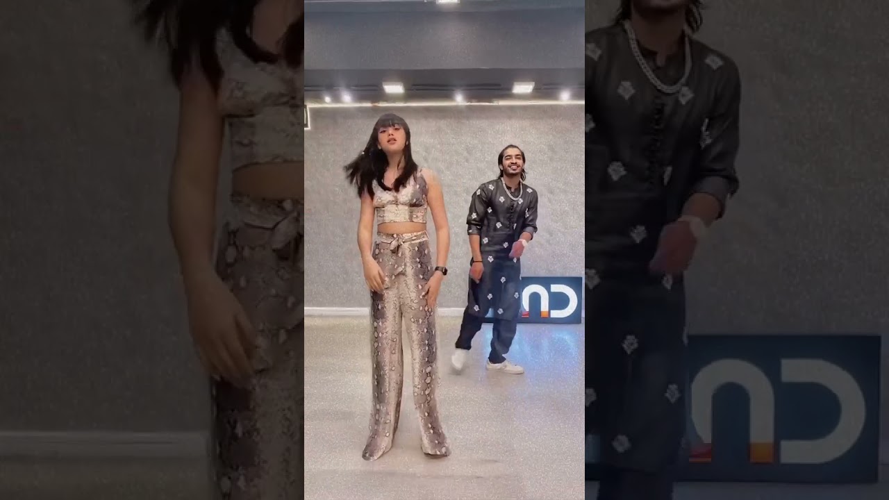 Cute Riva Arora with team 07 😍 Mr faisu