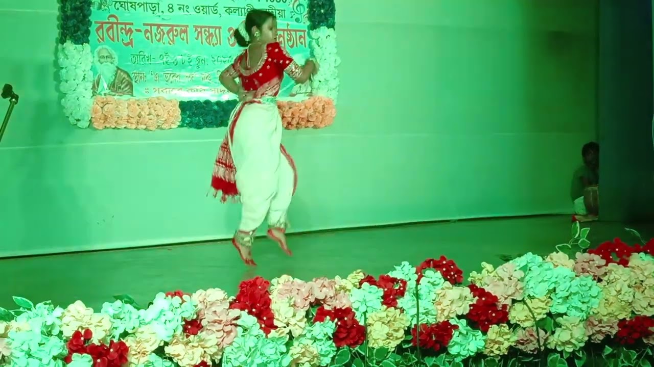 মনো মোর মেঘেরও সঙ্গী 🧿 #dance #dancemoves #dancer #rabindrasangeet #viral
