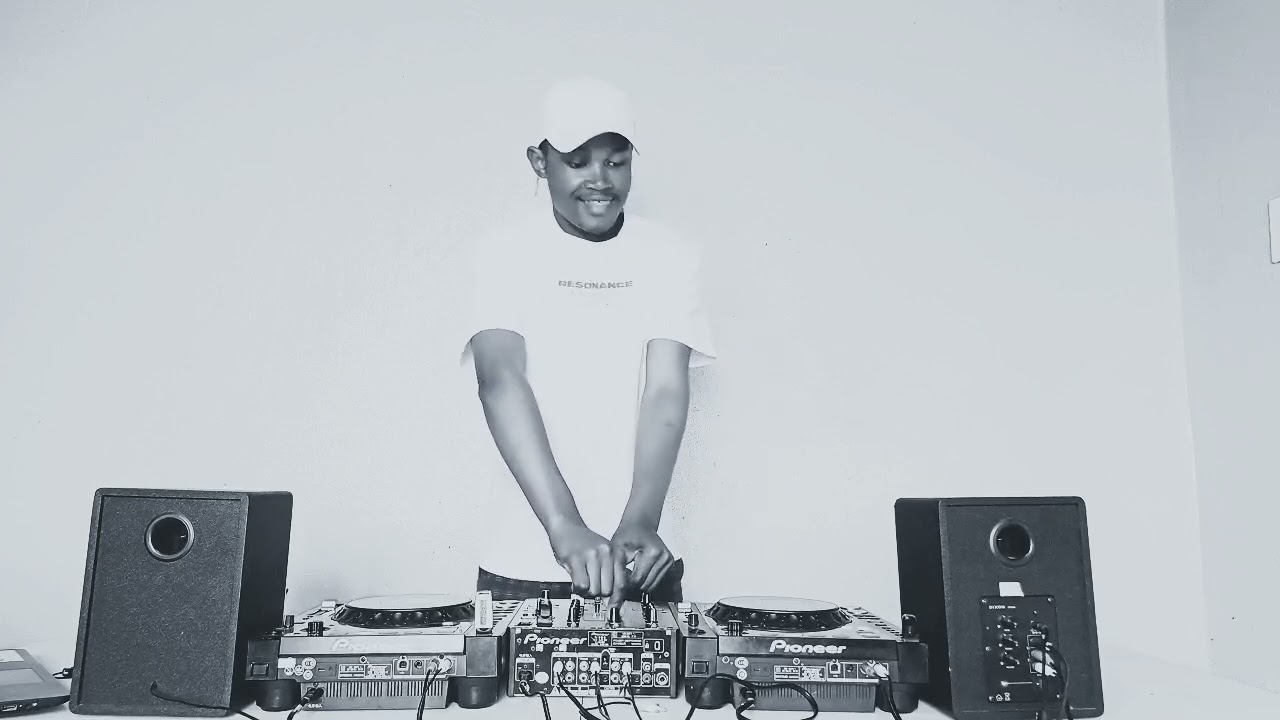 Future Afro House & Afro Tech Sessions Vol.17 (Live Mix)