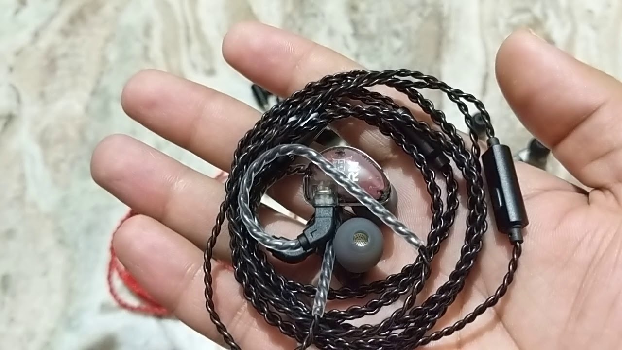 Under $50 shootout. Revonext QT2s Vs BQEYZ BQ3, TRN V30, Tin T2, Soundmagic E50 and Mee audio A151p.