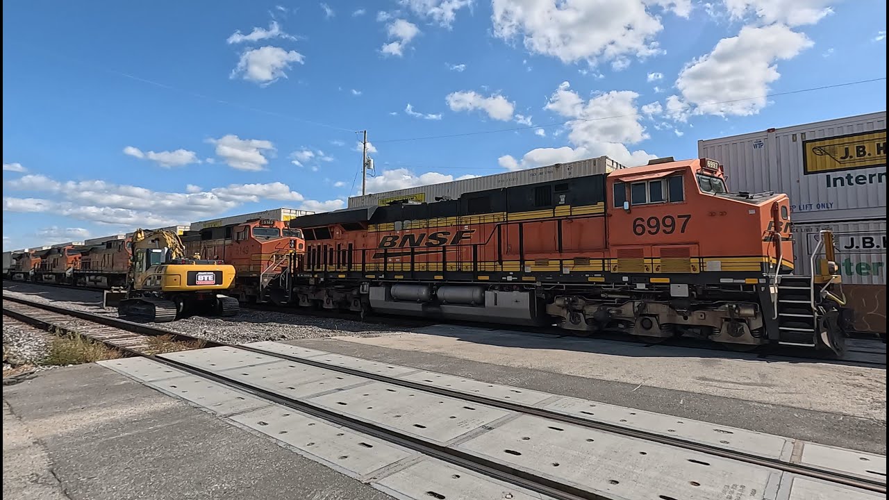 Another Trip to Busy Ft. Madison, IA. Plenty of BNSF and a UP too! Part I of II