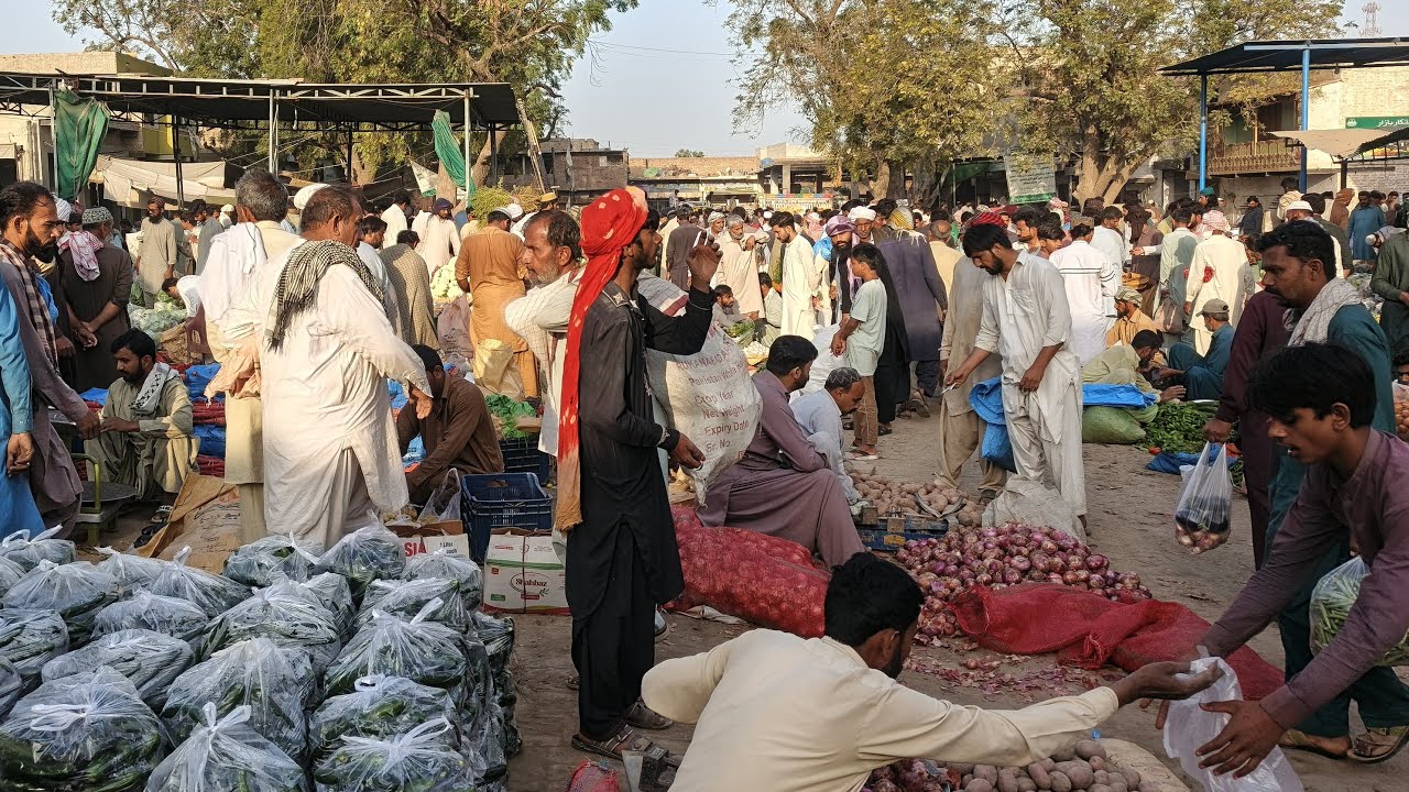 visiting,Sunday vegetables market in Punjab Pakistan🇵🇰 live stream
