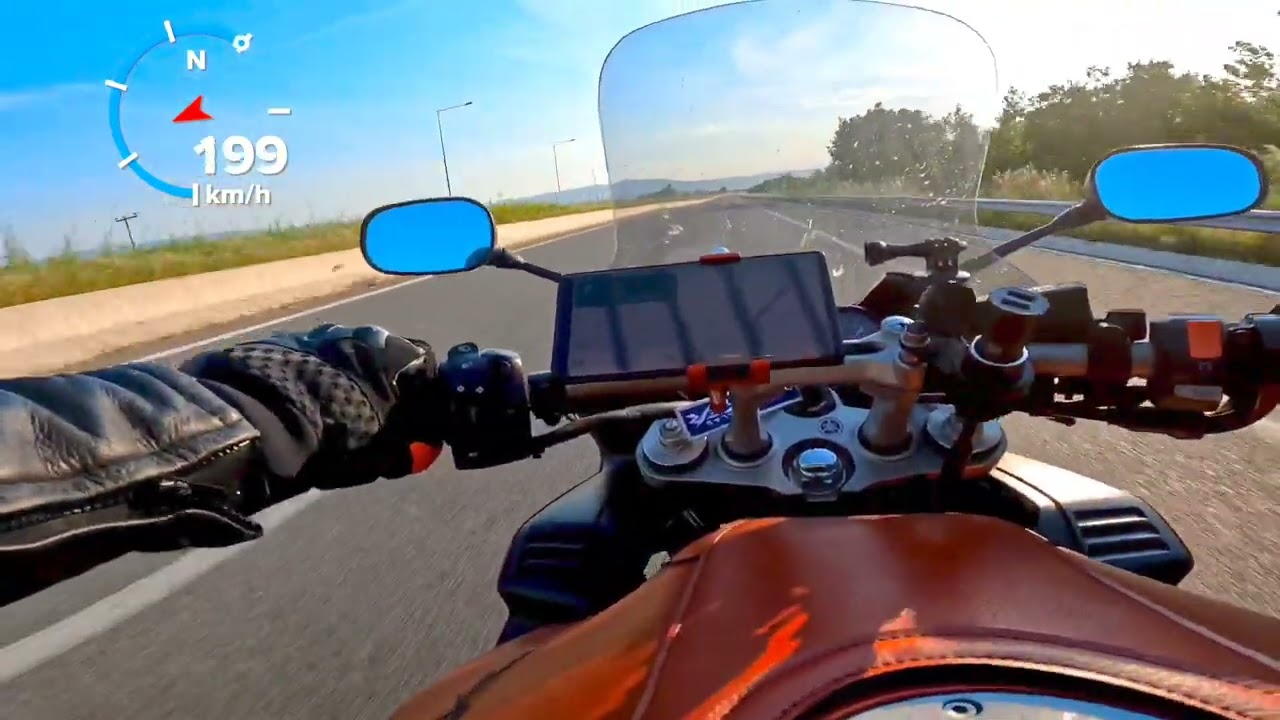 FZ-1 VS TRACER 900 GT