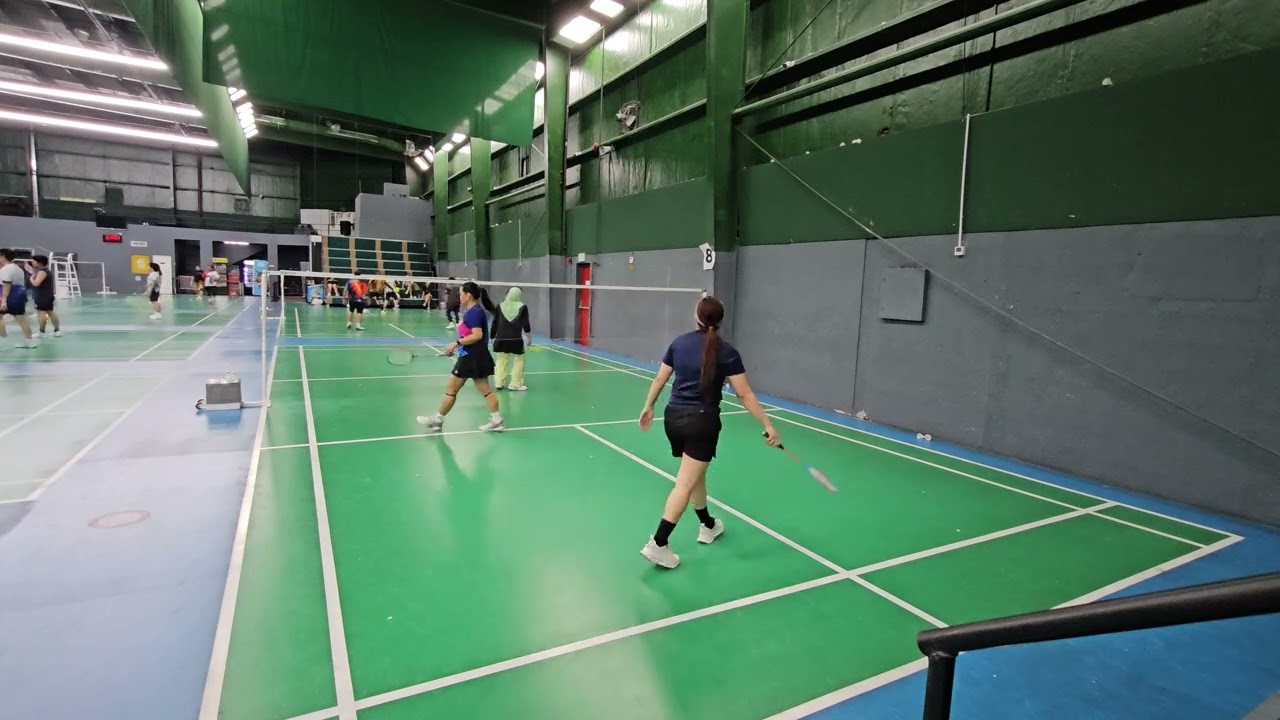 🏸 Smash Squad | Donna/Abigail - Carla/Kate 14.03.2026 #dubai #badminton #badmintonlovers 