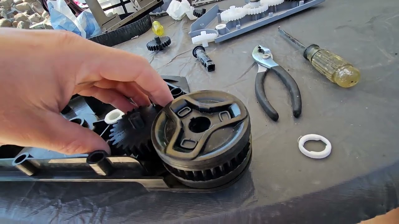 Polaris p825 gear replacement video #2
