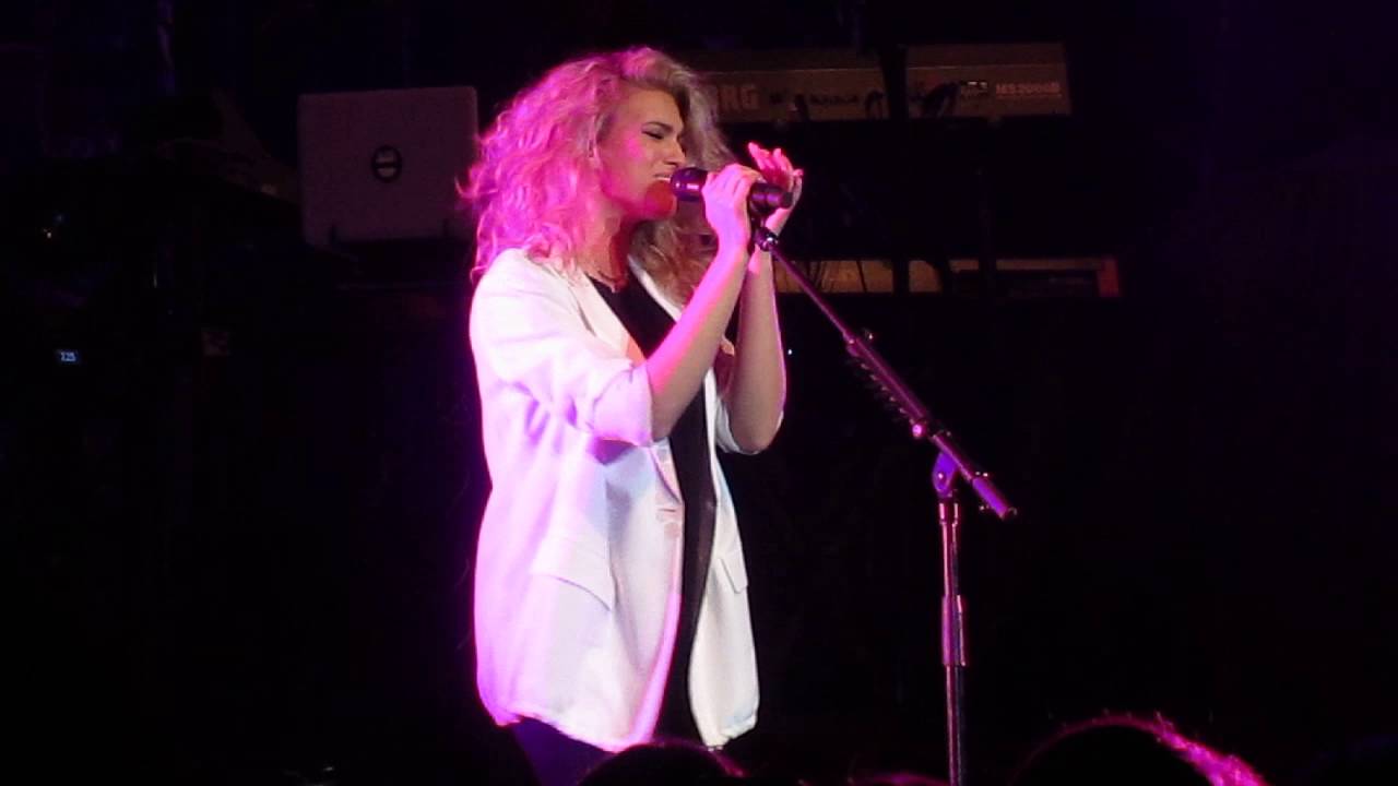 Tori Kelly- Purple Rain (Prince Cover)- Greek Theatre