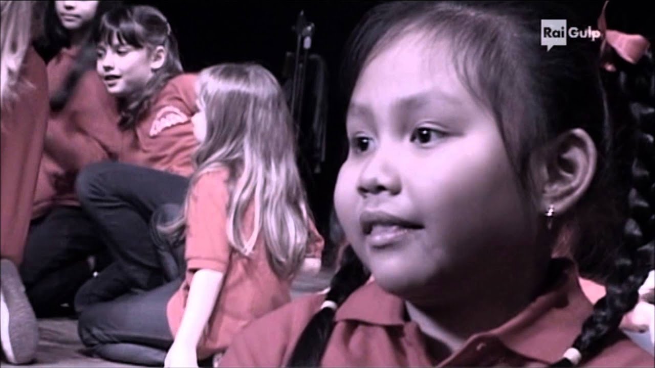 I Piccoli Cantori di Milano  (RAI Gulp 21.12.2015)