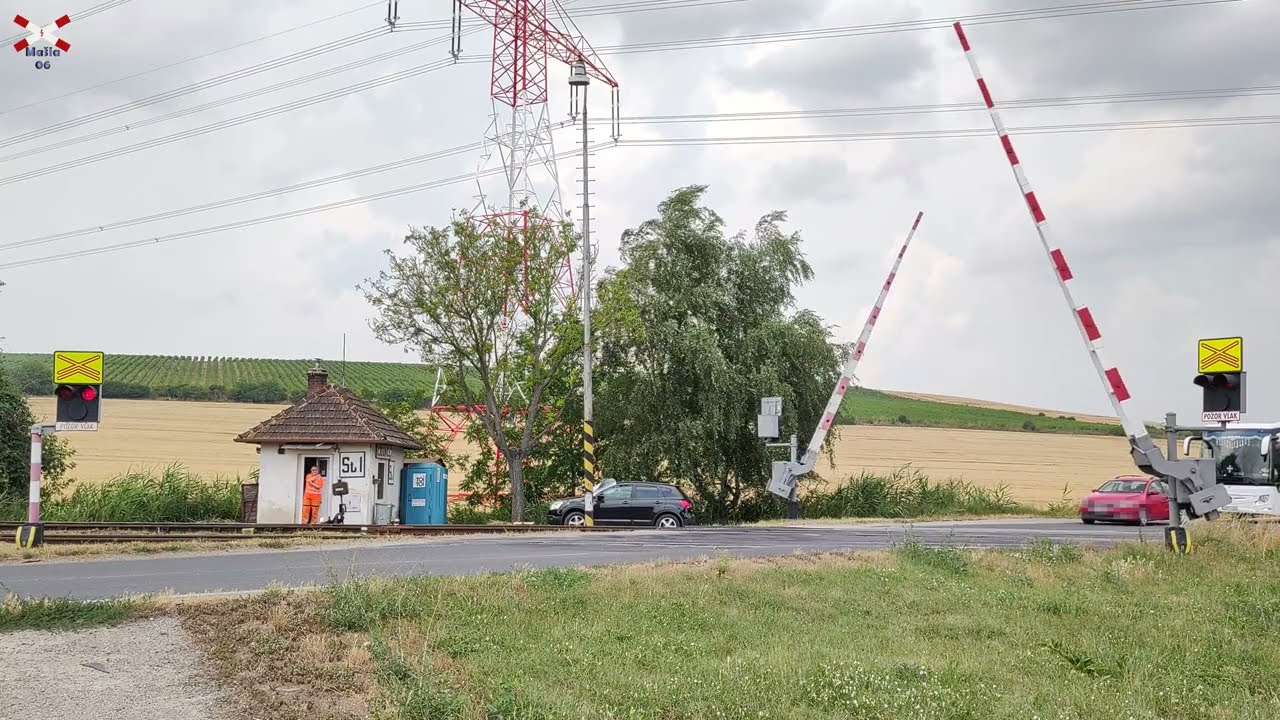 Železničné priecestie Ludanice #4 (17.7.2023) (Slovak railroad crossing)[4K]