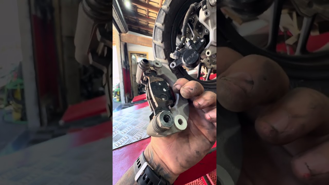 Como retirar a pinça de freio da ADV 150