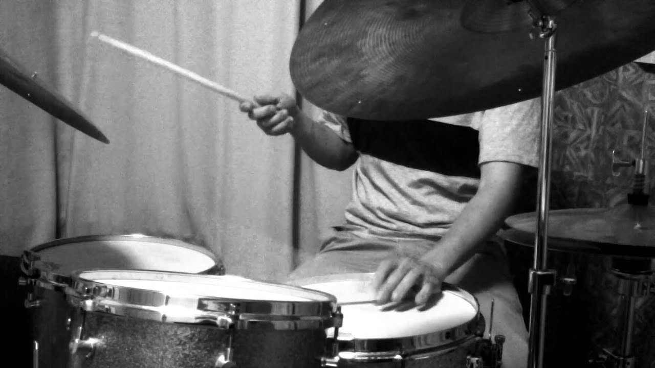 FREE FORM JAZZ DRUMS SOLO