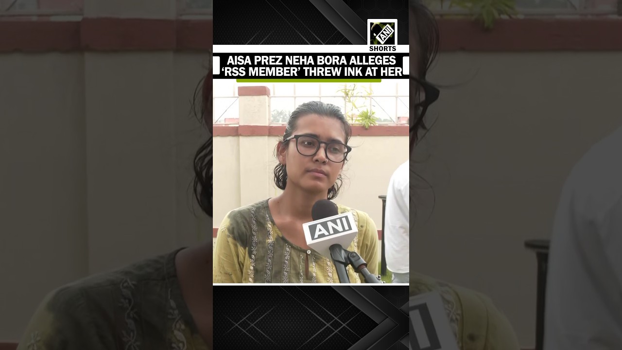 AISA Prez Neha Bora alleges &lsquo;RSS member&rsquo; Amarnath Pandey threw ink at her face