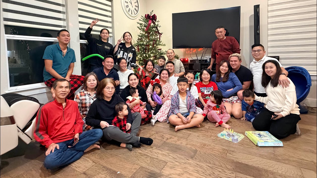 #194 - Christmas 2025 - Merry Christmas - Mở quà Noel 🎄🎄🎄