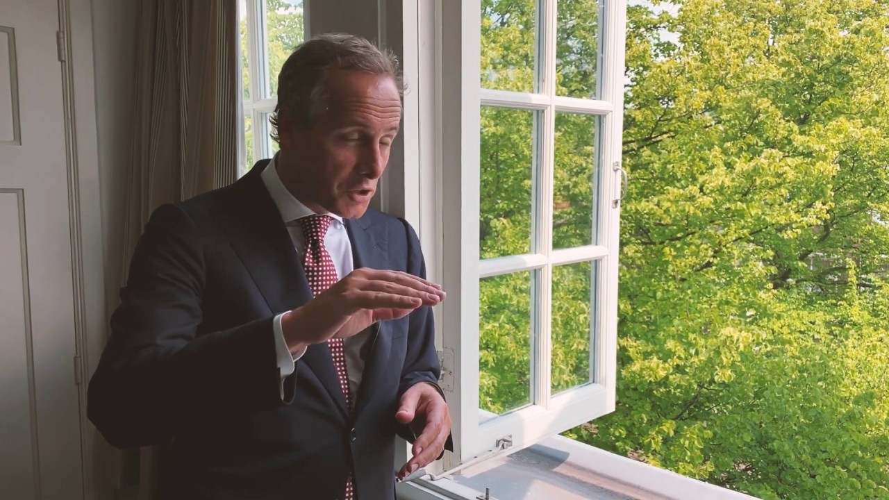 Grachtenpand Houtweg 2 Den Haag