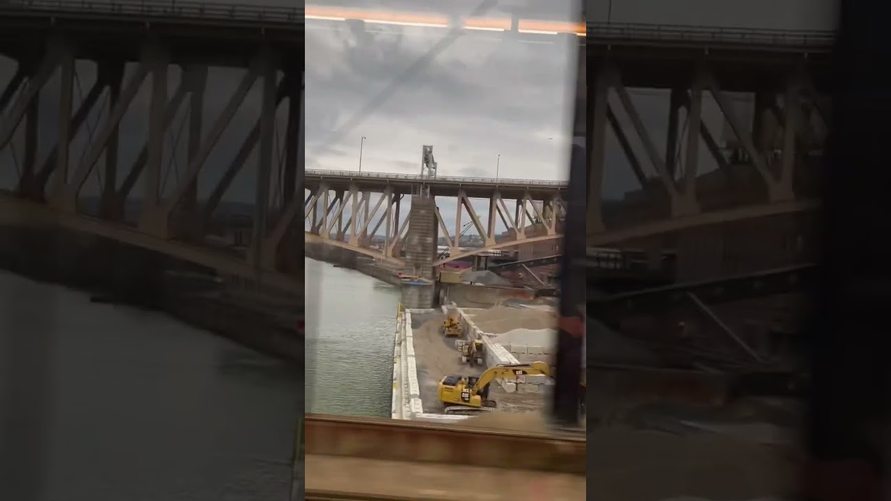 travelling Pittsburgh PaTrain #portauthority  #travel #redlinestation #PRT #traintodowntonpittsburgh