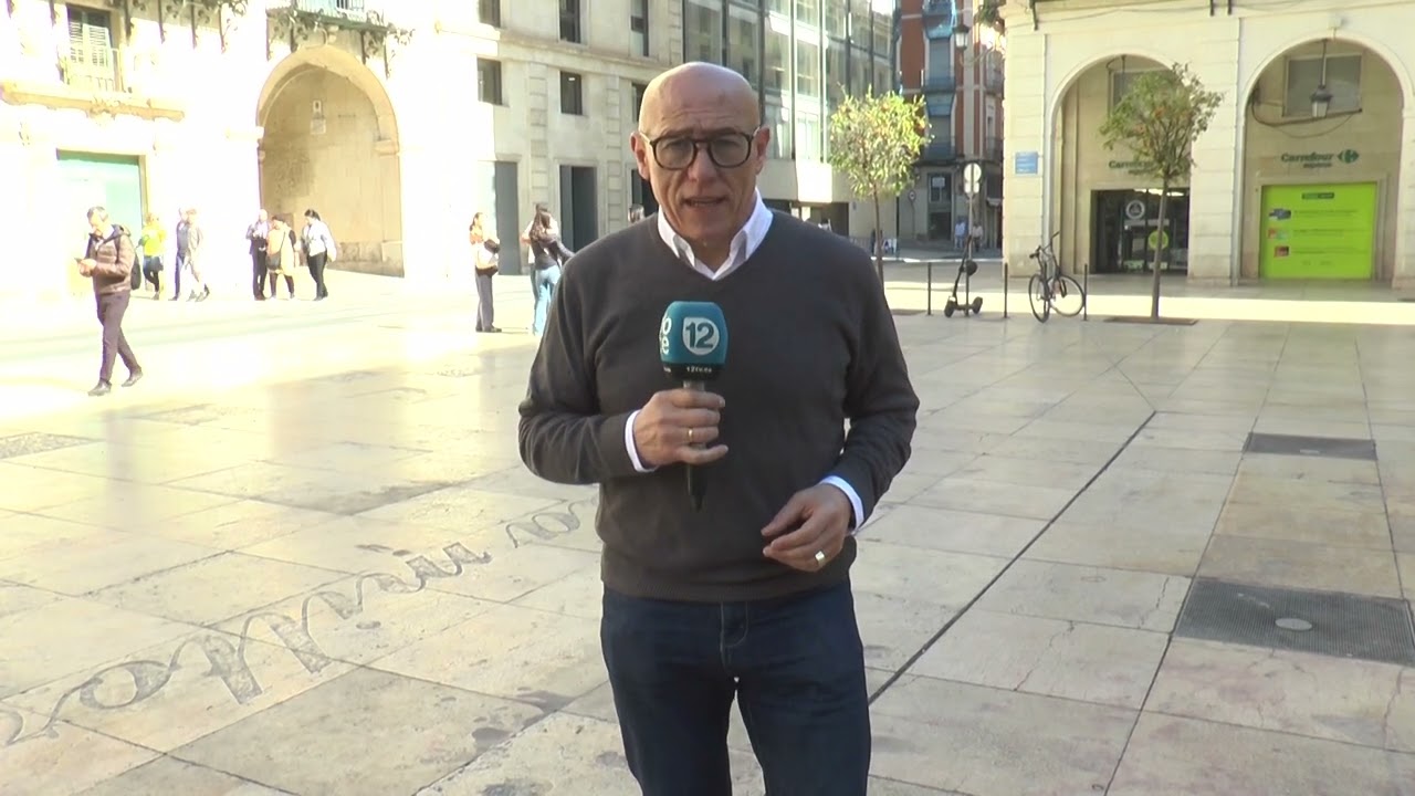 Cinco jóvenes de una misma familia propietarios en Les Naus