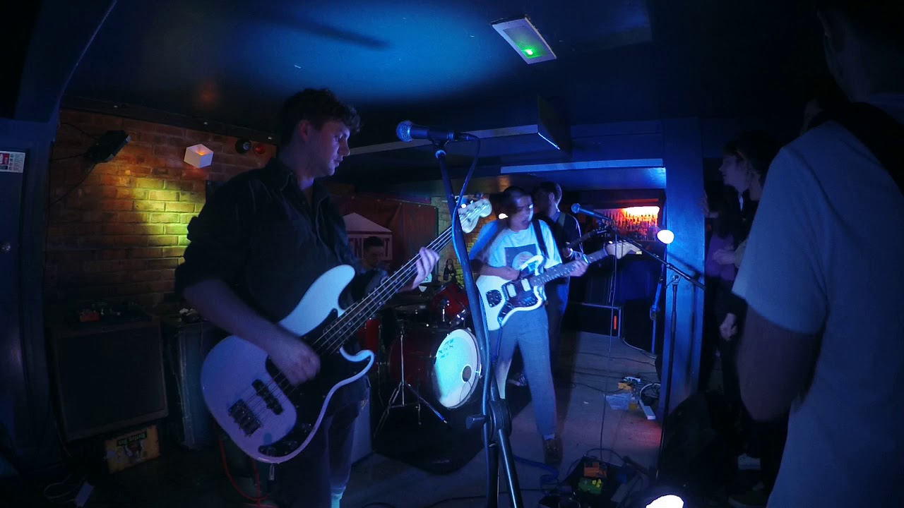 THE HORSE HEADS 4  IVW FEB 2 BMENT