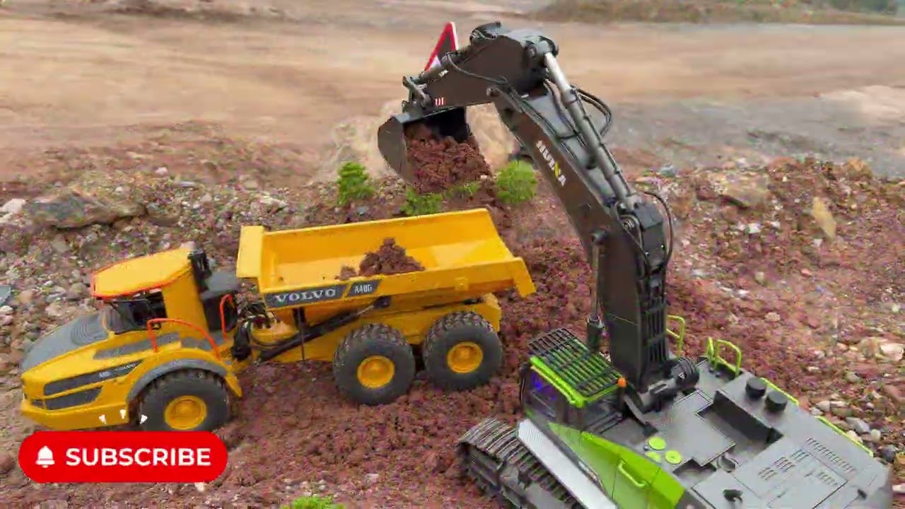 Big RC Excavator Loading Red Soil | Huina 1593, Double E591 & 1536 Dump Trucks