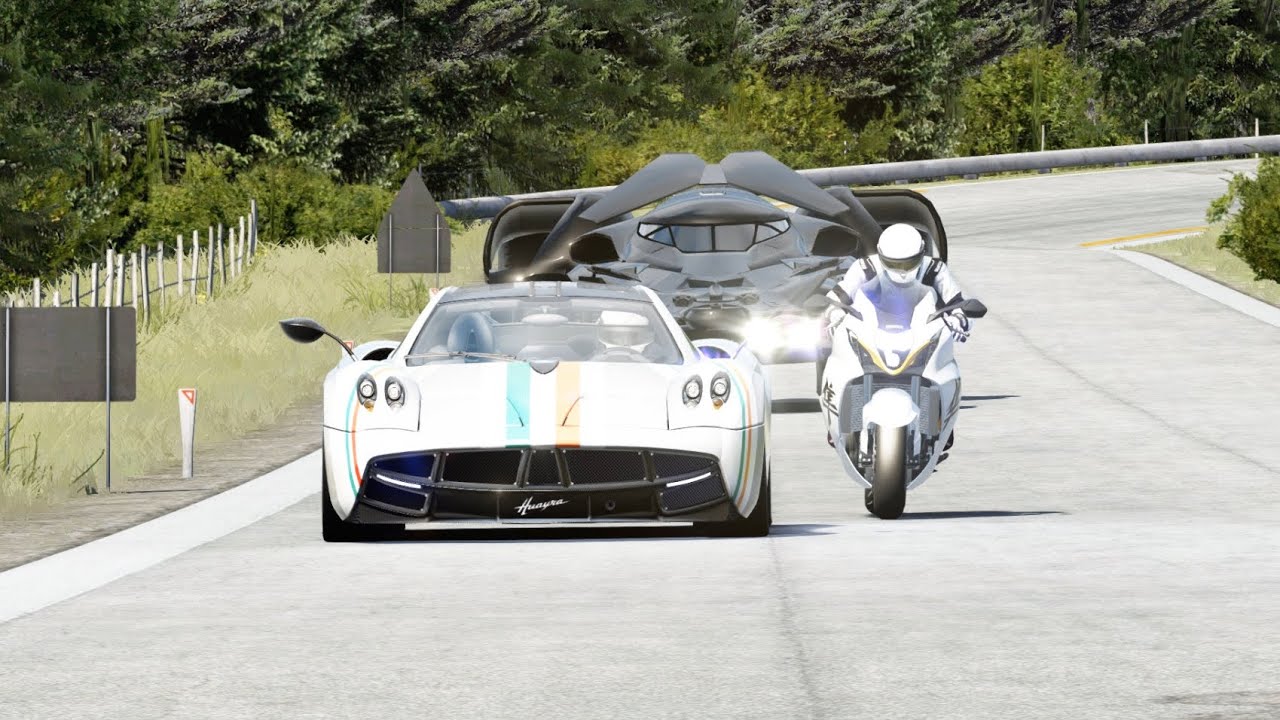 Suzuki Hayabusa vs Batmobile vs Pagani Huayra at Old SPA