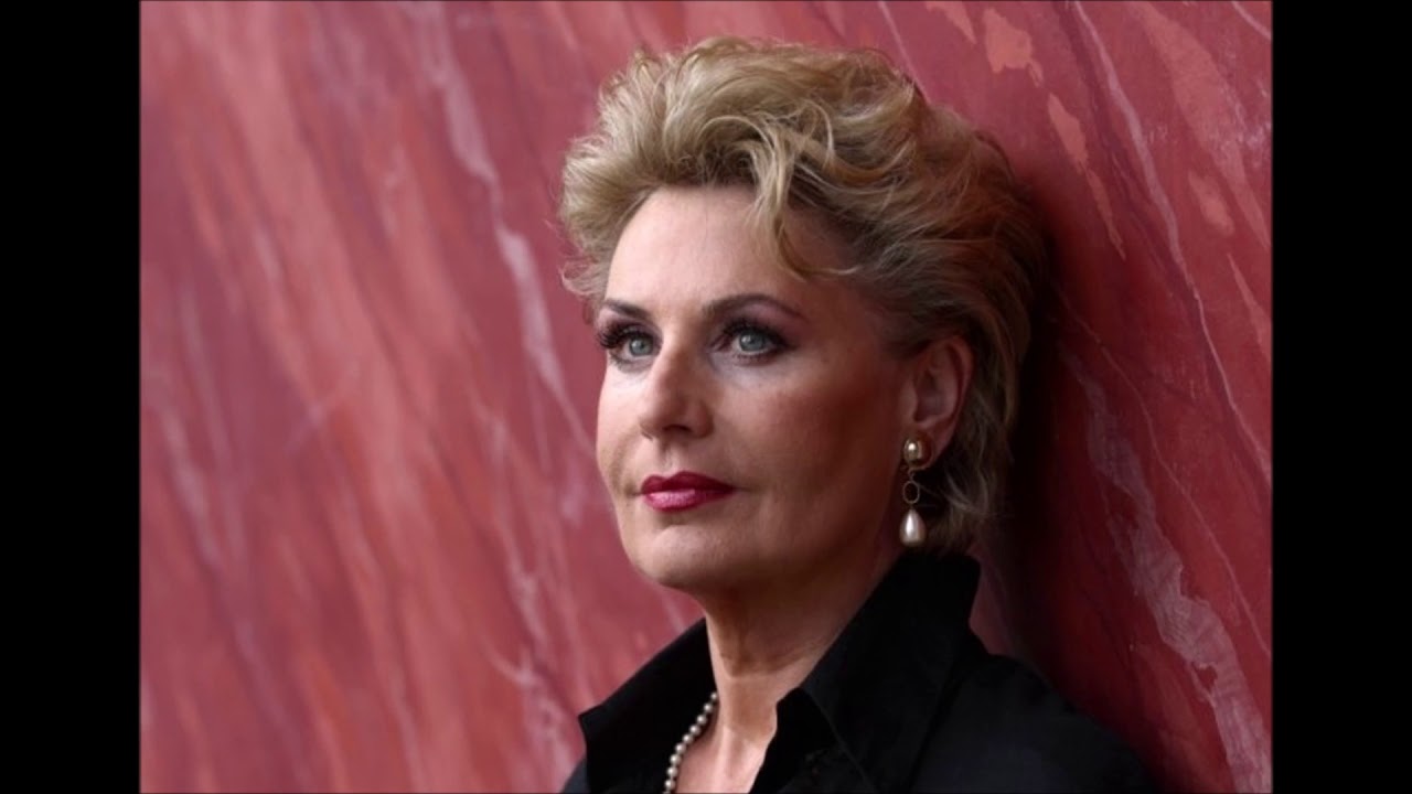 Doris Soffel sings Lieder eines fahrenden Gesellen by Gustav Mahler