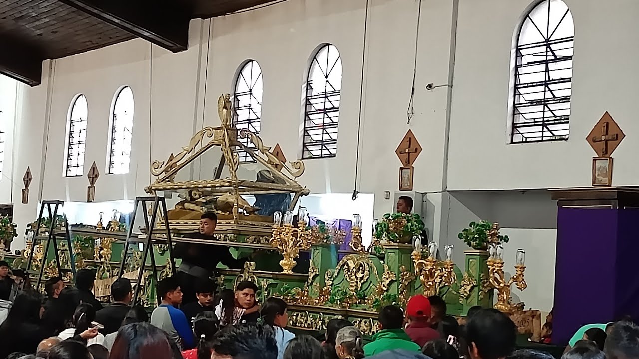Salida del señor sepultado Chimaltenango 2025 viernes Santo
