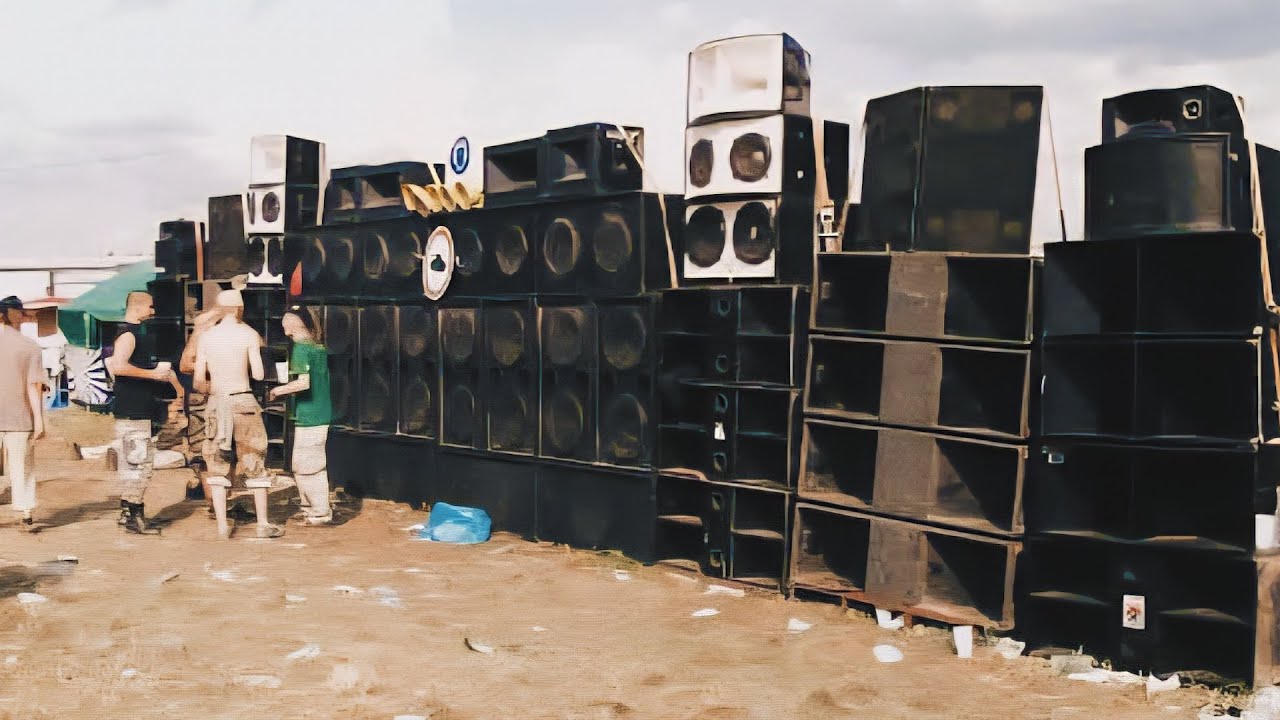 PARANOUT - BASS BOOM
