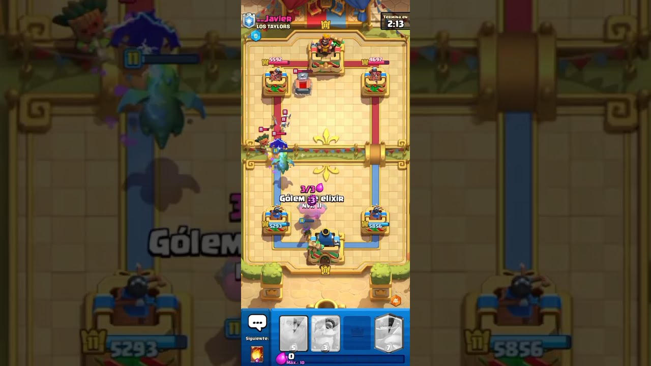 jugando varias partidas en clash Royale evento del c.a.o.s