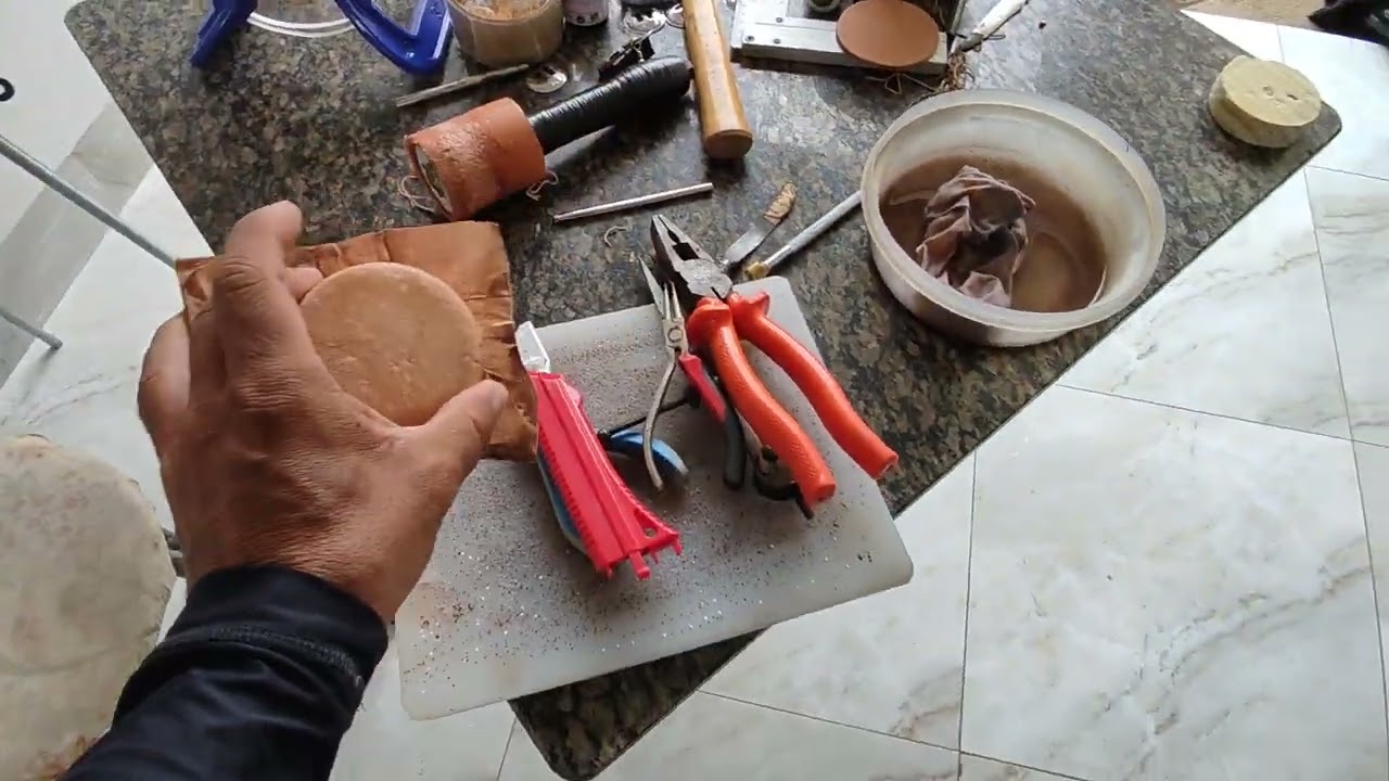 processo de fabricação de uma Guaiaca