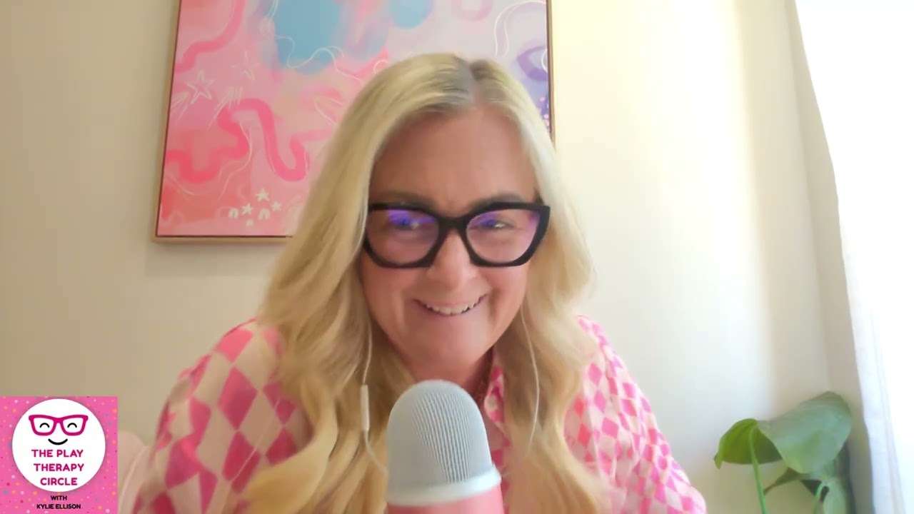 Episode 25  Merry Christmas and Happy Holidays from the Play Therapy Circle team!