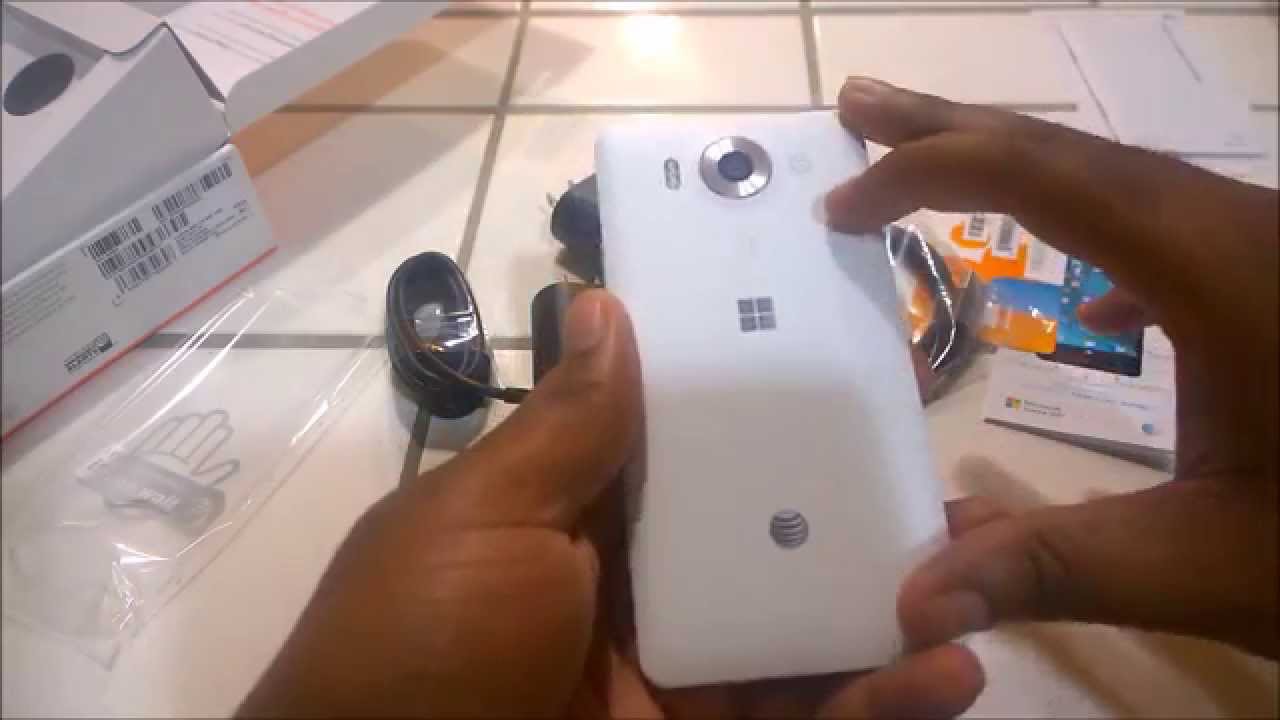 Unboxing the Lumia 950 and first impressions